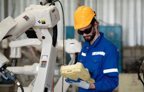 Industrial Robots Guide: Types, Uses, and Automation Benefits